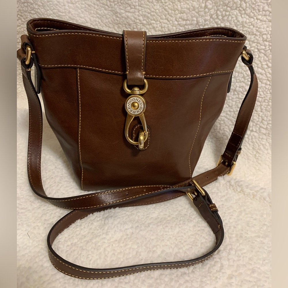 Dooney & Bourke Florentine Vacchetta Sadie Feed Bag Crossbody